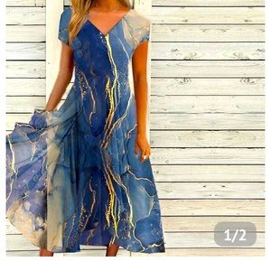 NWT golden blue ocean wave marble print midi dress. Size M. Lined
